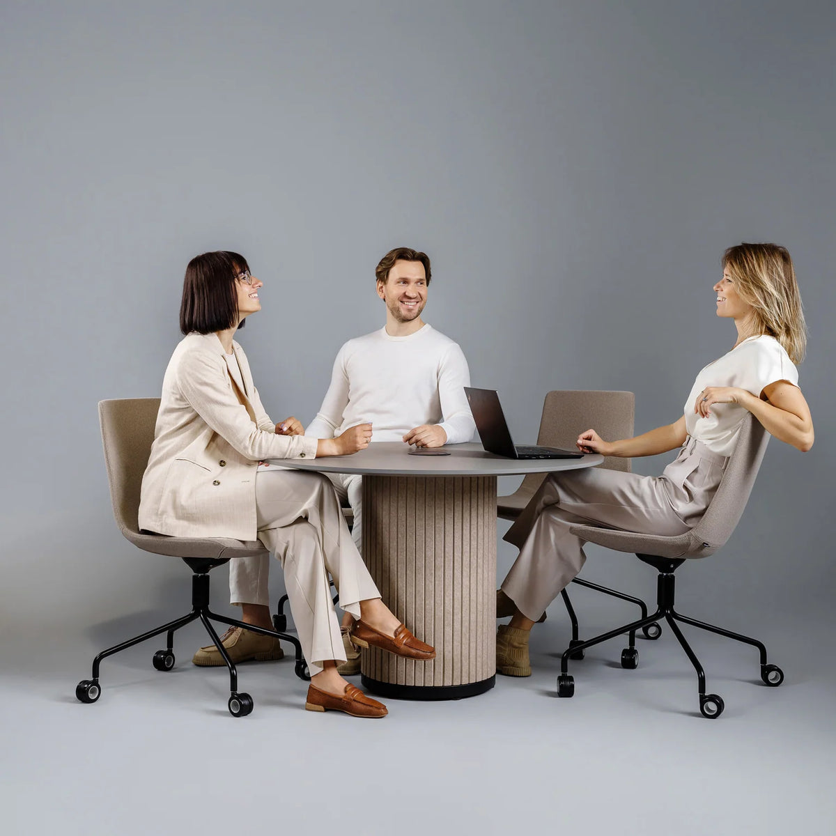 Meeting Table Varos (Round)