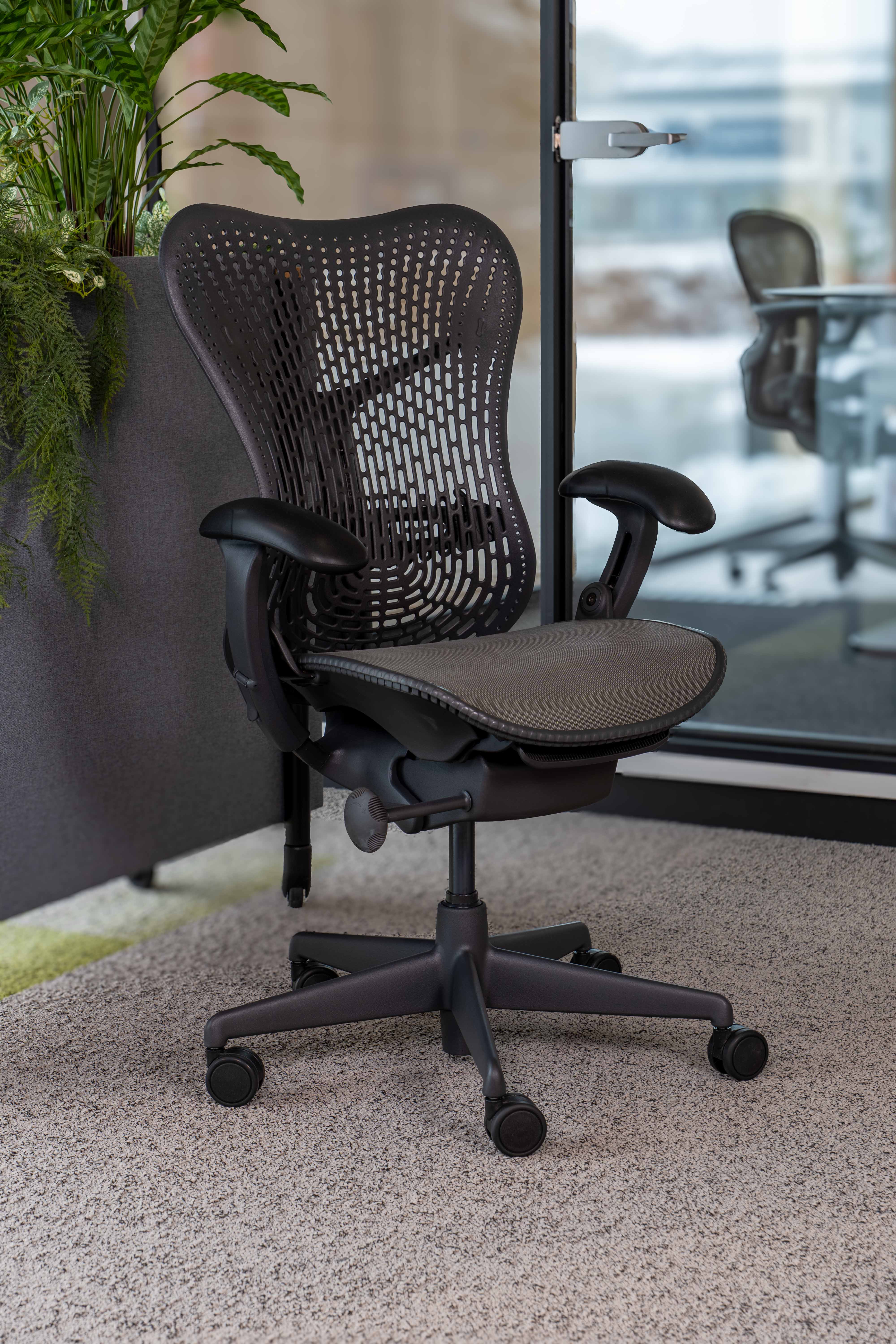 Refurbished Herman Miller Mirra 1 Graphite